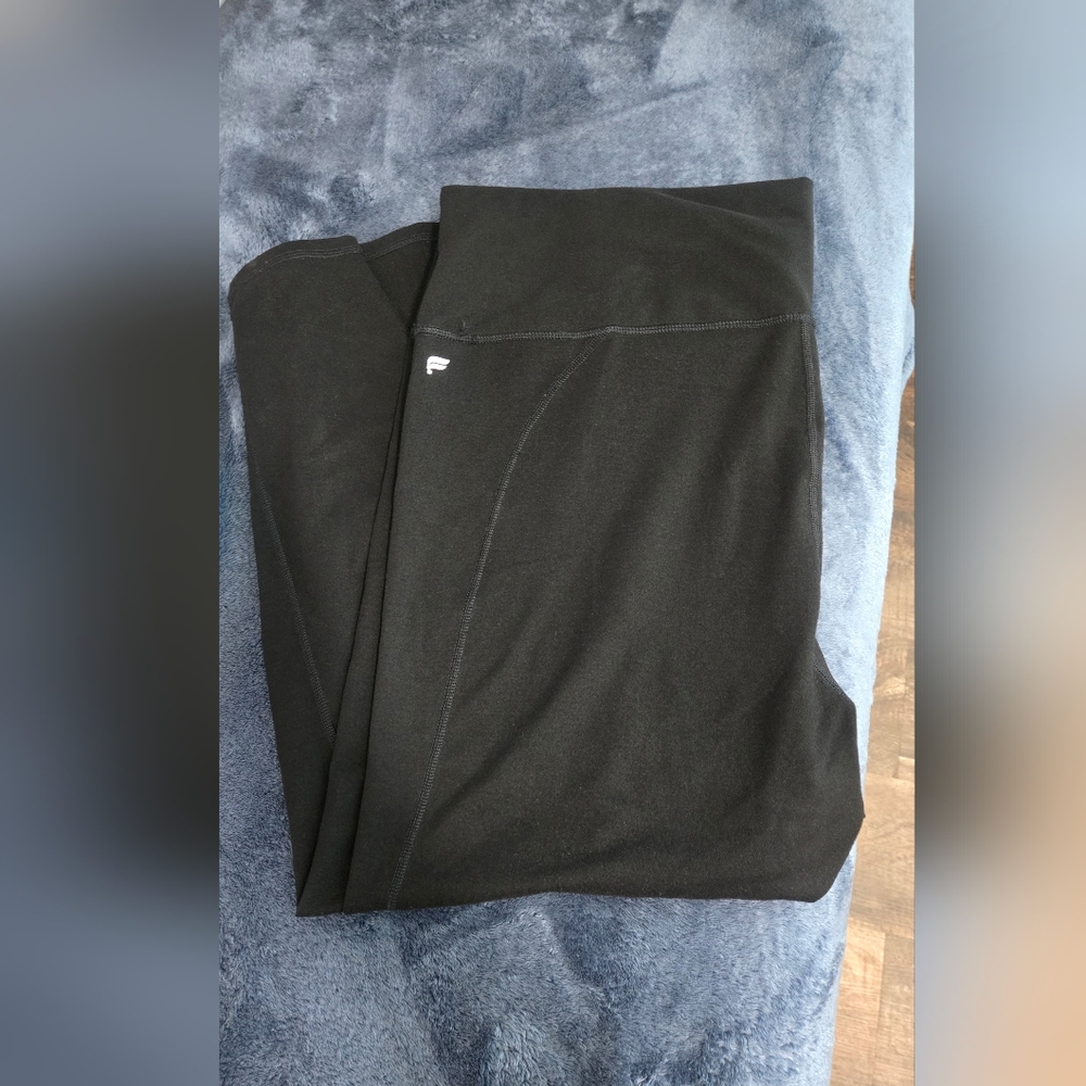 3x Fabletics Black Leggings